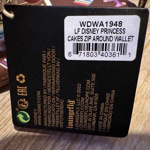 Disney Loungefly Princess Cakes Zip Around Wallet - Picture 4 of 9